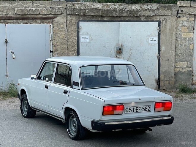 LADA (VAZ) 2107-13