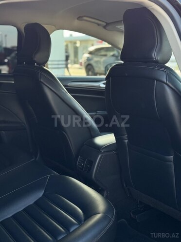 Ford Fusion (North America)-19