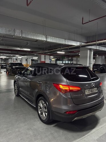 Hyundai Santa Fe-6