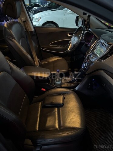 Hyundai Santa Fe-9