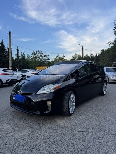 Toyota Prius-2