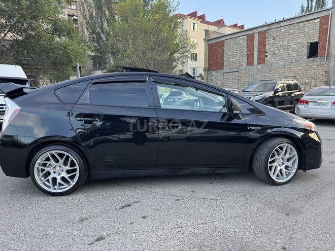 Toyota Prius-6