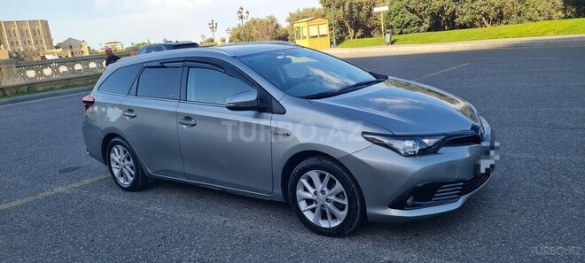 Toyota Auris-5