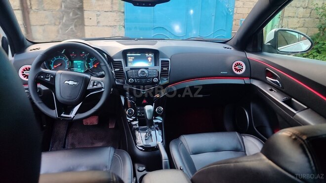 Chevrolet Cruze-11