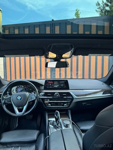 BMW 530-12