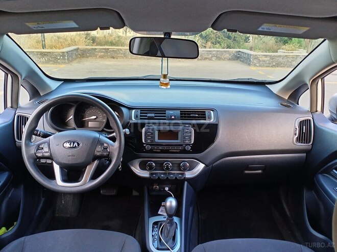 Kia Rio-9