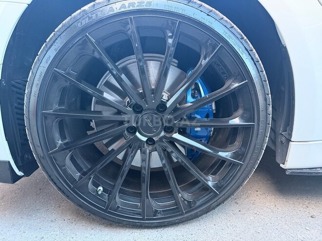 BMW 530e-16