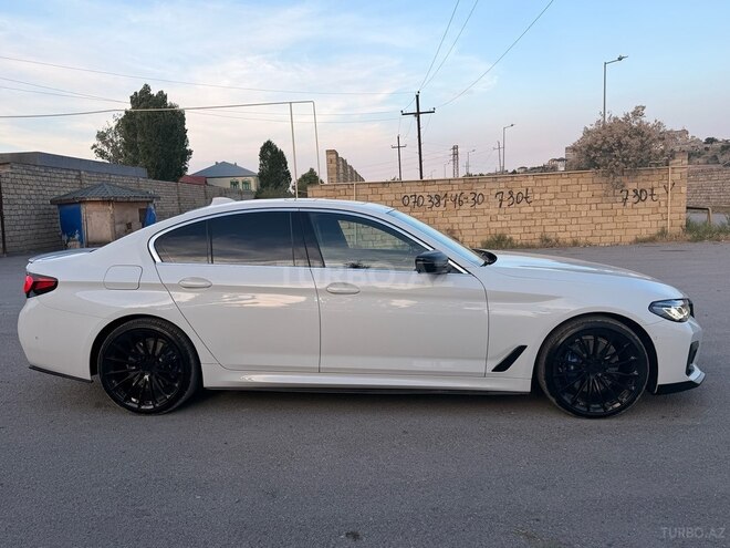 BMW 530e-6