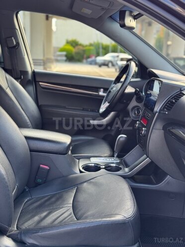 Kia Sorento-21
