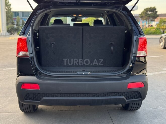 Kia Sorento-23