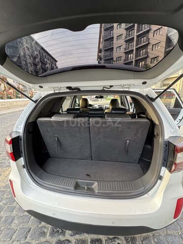 Kia Sorento-9