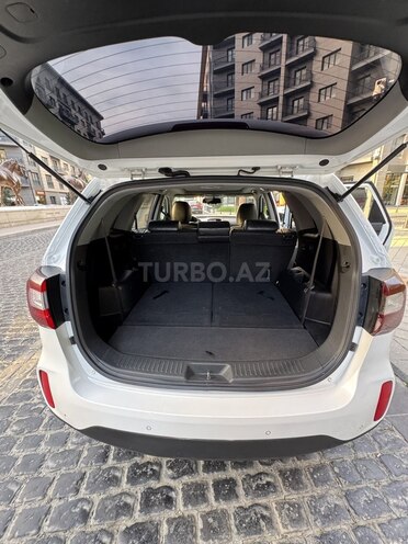Kia Sorento-8