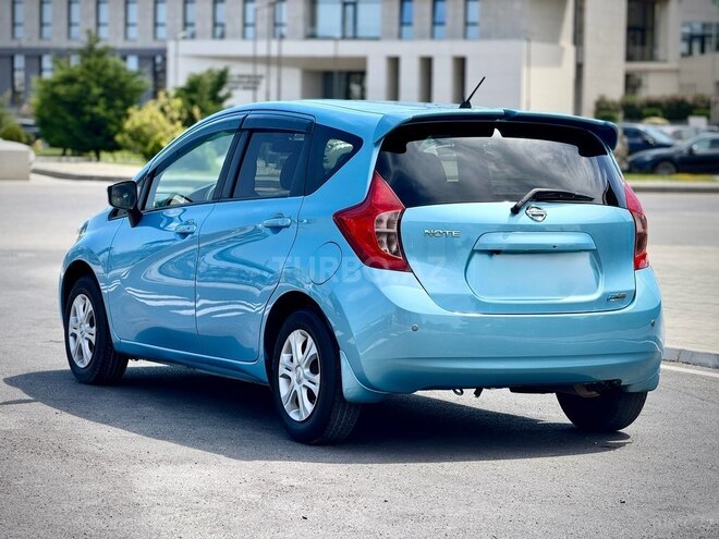 Nissan Note-5