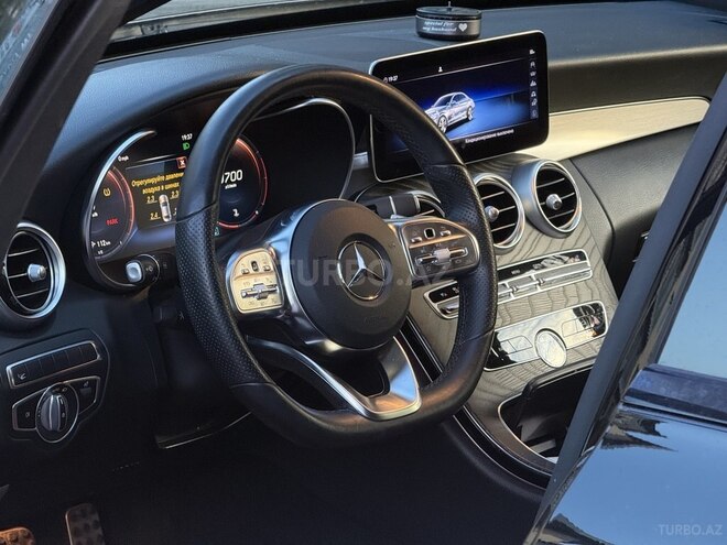 Mercedes C 300-9