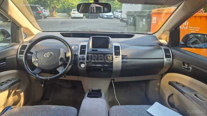 Toyota Prius-6