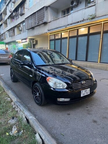Hyundai Accent-3