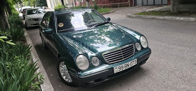Mercedes E 280-2