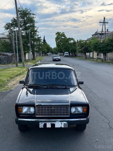 LADA (VAZ) 2107-1