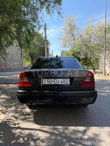 Mercedes C 180-2
