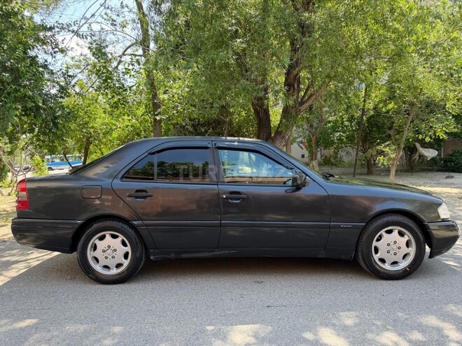 Mercedes C 180-6