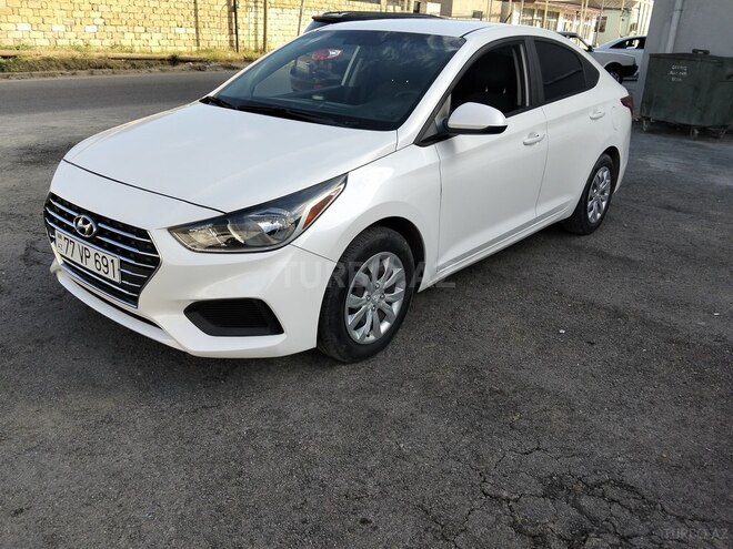 Hyundai Accent-5