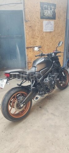 Honda CBR650R-4