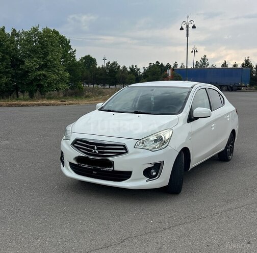Mitsubishi Attrage-1