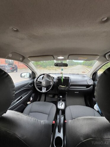 Mitsubishi Attrage-6