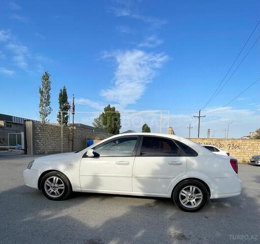 Chevrolet Lacetti-9