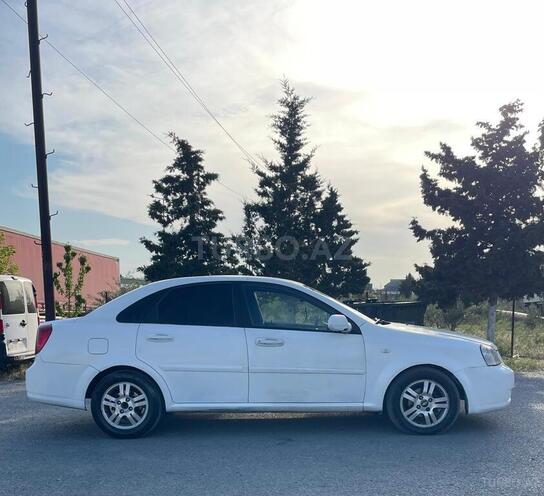 Chevrolet Lacetti-5