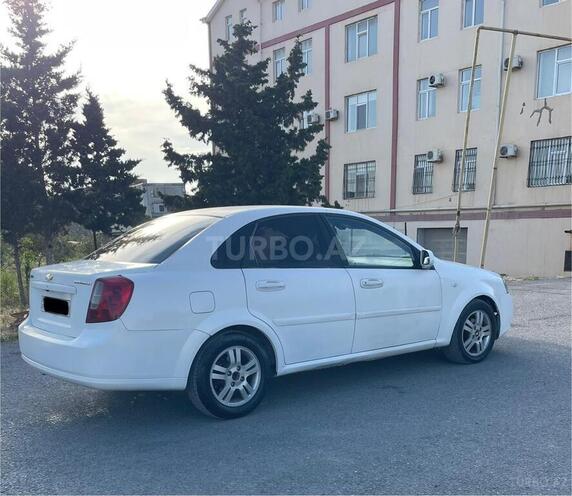 Chevrolet Lacetti-4