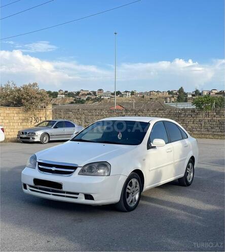 Chevrolet Lacetti-1