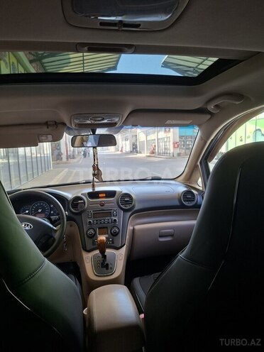 Kia Carens-13