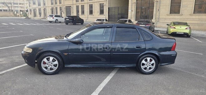 Opel Vectra-3