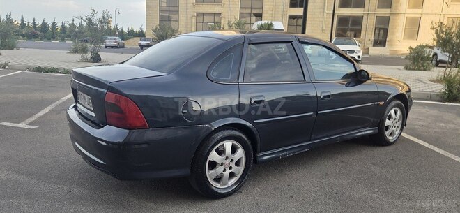 Opel Vectra-6