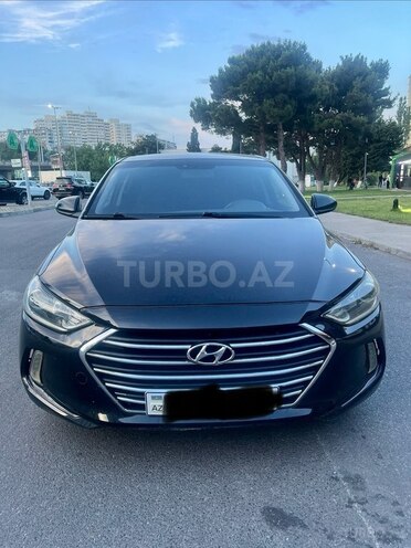 Hyundai Elantra-1