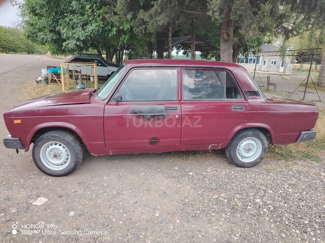 LADA (VAZ) 2107-2