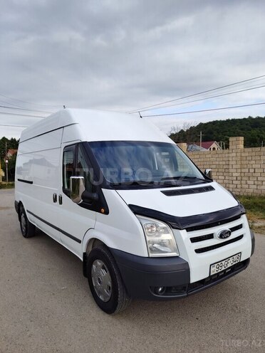Ford Transit-2