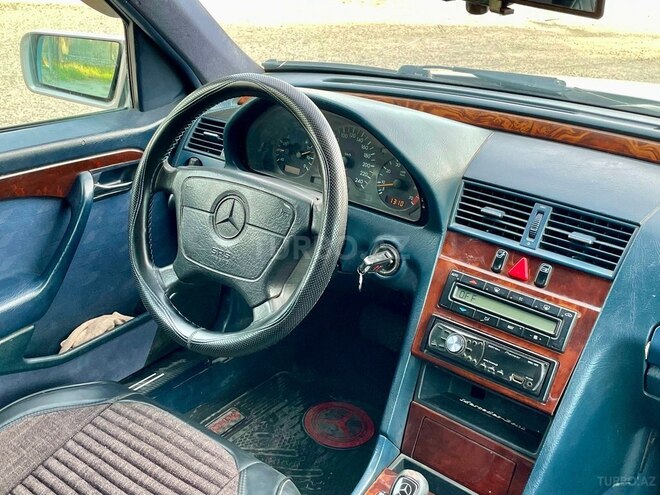 Mercedes C 220-18
