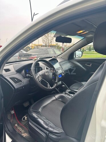 Hyundai ix35-14