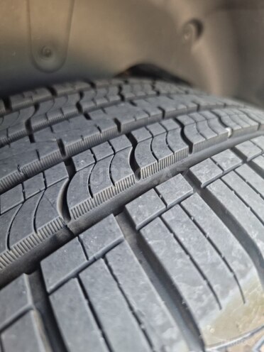 Land Rover Discovery-18