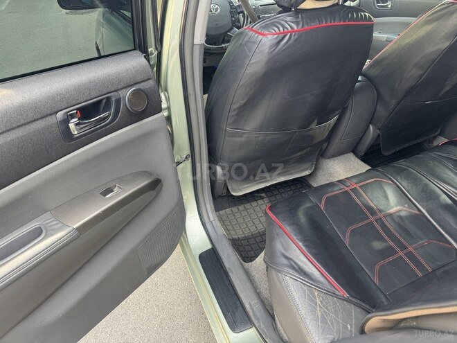 Toyota Prius-9