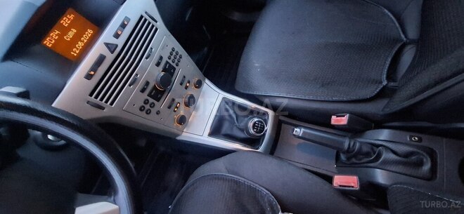 Opel Astra-8