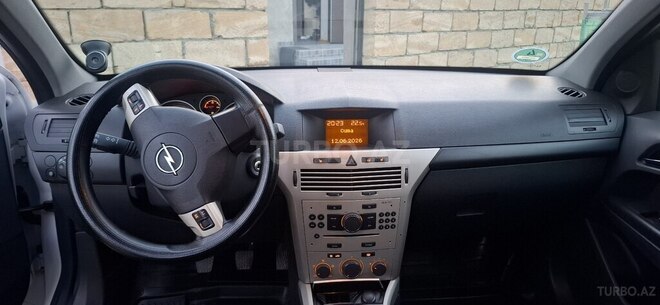 Opel Astra-7