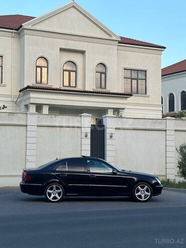 Mercedes E 200-4