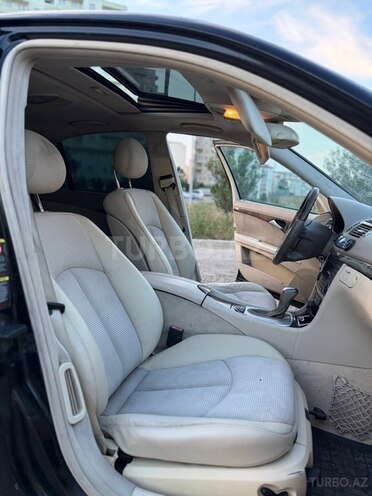 Mercedes E 200-10