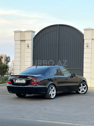 Mercedes E 200-8