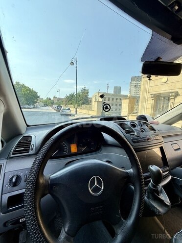 Mercedes Vito 111 CDI-4