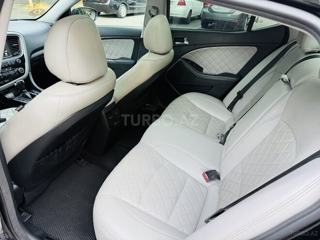 Kia Optima-15