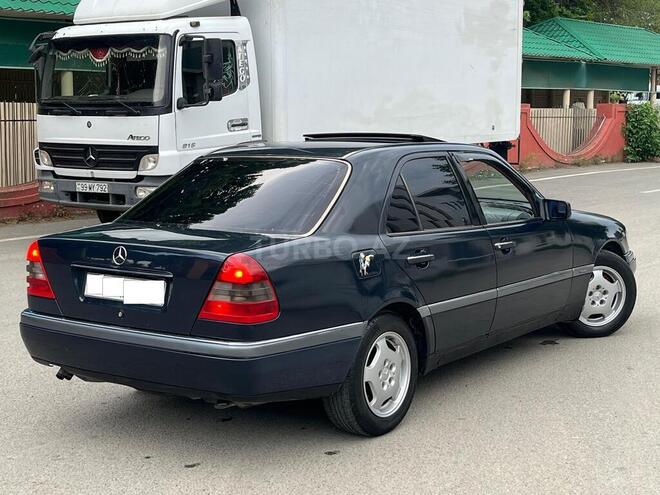 Mercedes C 180-4